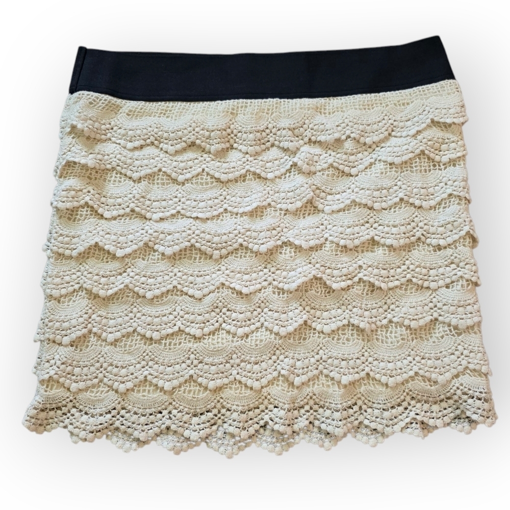 🔥5 FOR $25🔥Maurices Lace Tiered Mini Skirt, Size Large